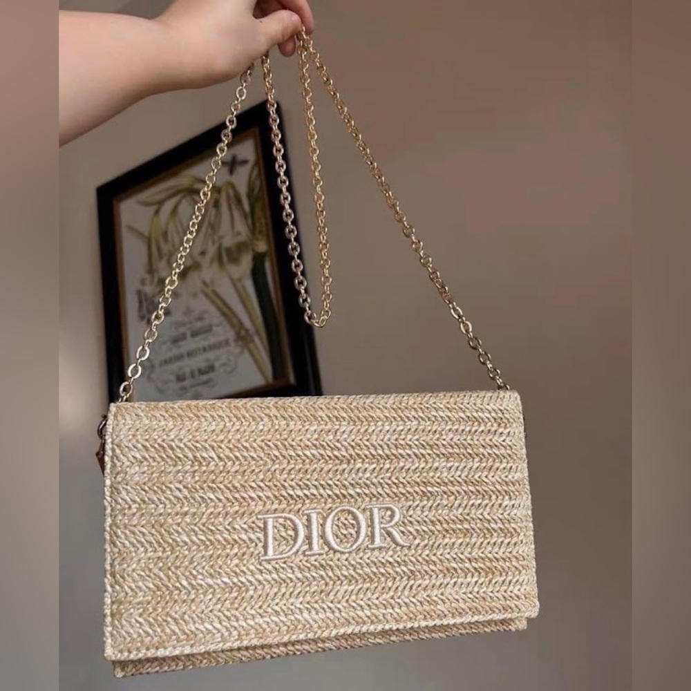 Christian Dior Novelty Clutch Pouch 2023 Summer Rattan Beige Limited Edition - Picture 2 of 7